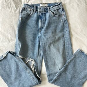 Abercrombie & Fitch 90’s Straight Ultra High Rise Jeans
